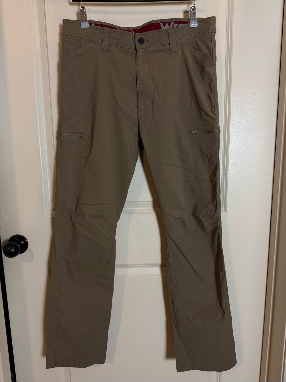 Men's Wrangler Stretch Cargo Tech Pants